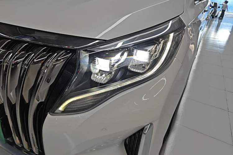 Used GAC Trumpchi M8 2021 Master Series 390T Prestige Edition Left Front Headlight