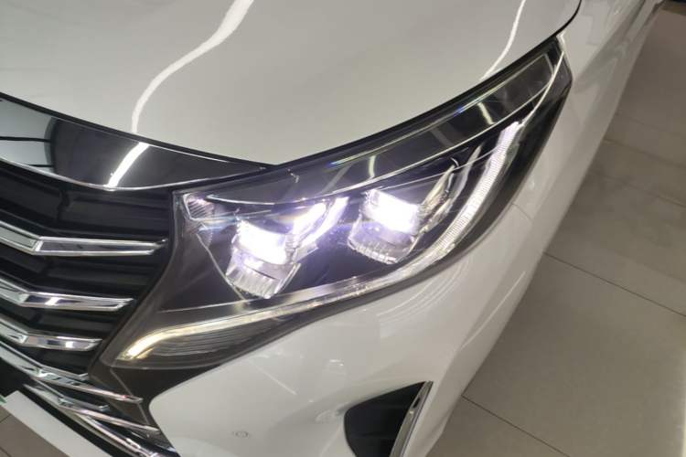 Used GAC Trumpchi M8 2021 Lingxiu Series 390T Deluxe Edition Left Front Headlight