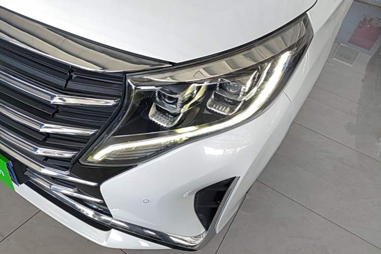 Used GAC Trumpchi M8 2021 Lingxiu Series 390T Deluxe Edition Left Front Headlight