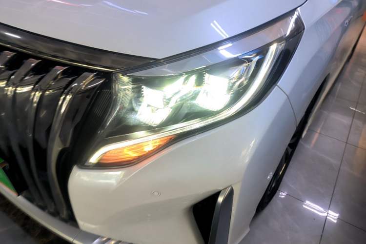 Used GAC Trumpchi M8 2021 Master Series 390T Ultimate Edition Left Front Headlight