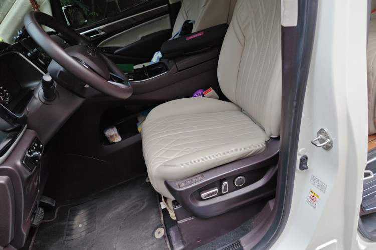 Used GAC Trumpchi M8 2021 Master Series 390T Ultimate Edition Left Front Seat