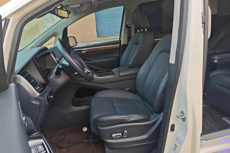 Used GAC Trumpchi M8 2021 Lingxiu Series 390T Deluxe Edition Left Front Seat