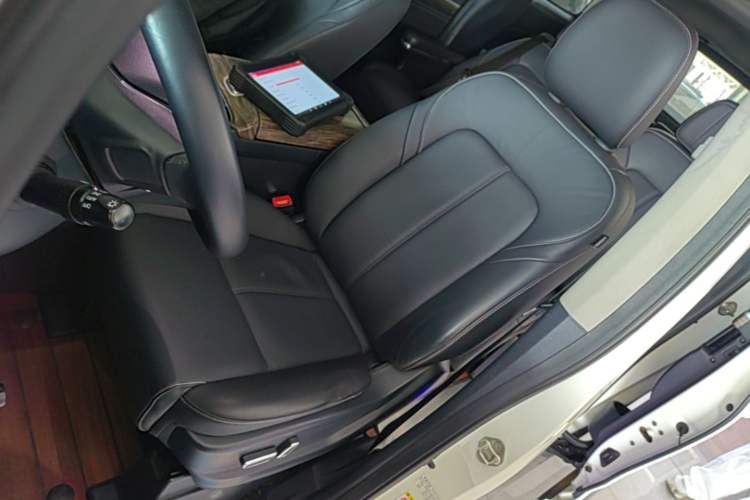 Used GAC Trumpchi M8 2021 Lingxiu Series 390T Deluxe Edition Left Front Seat