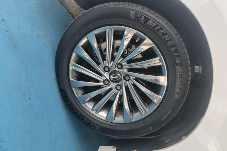 Used GAC Trumpchi M8 2021 Master Series 390T Ultimate Edition Left Front Wheel Hub