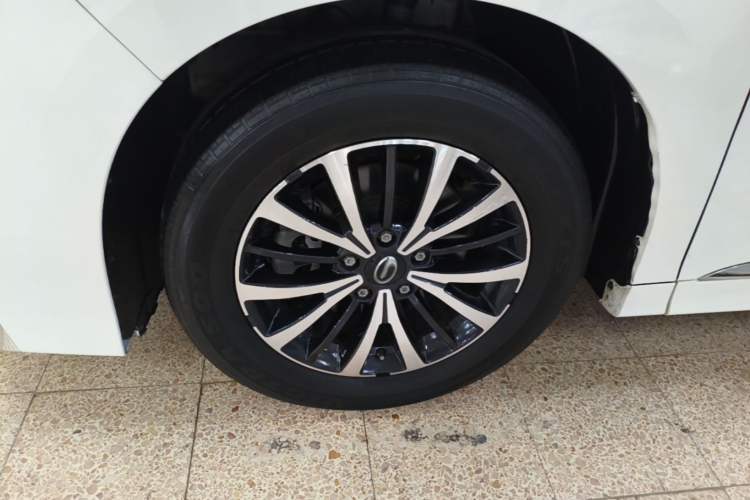 Used GAC Trumpchi M8 2021 Lingxiu Series 390T Deluxe Edition Left Front Wheel Hub