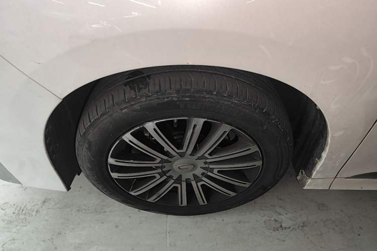 Used GAC Trumpchi M8 2021 Lingxiu Series 390T Deluxe Edition Left Front Wheel Hub