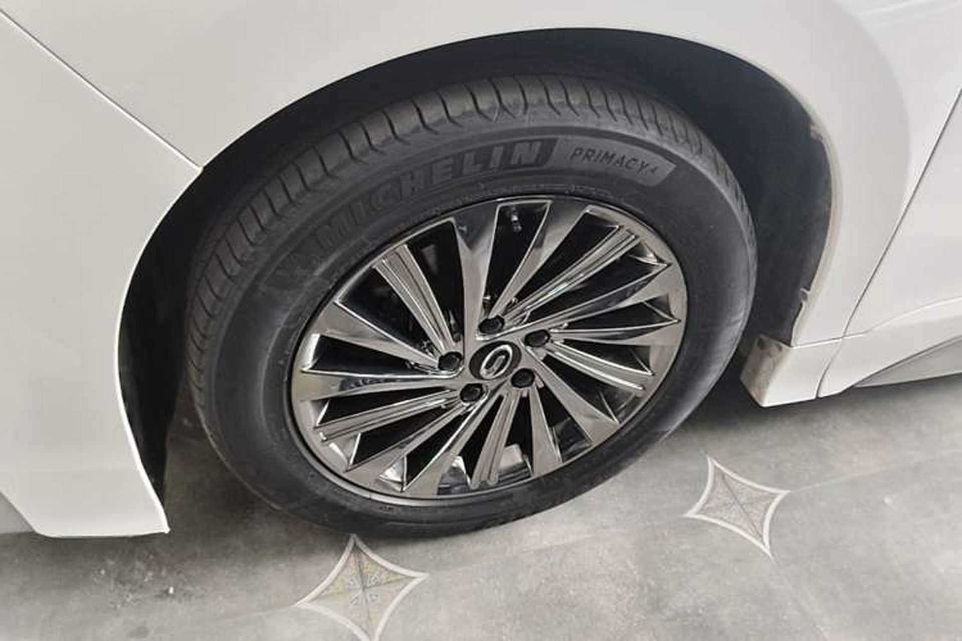 Used GAC Trumpchi M8 2021 Master Series 390T Ultimate Edition Left Front Wheel Hub