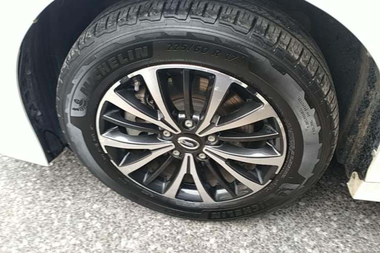 Used GAC Trumpchi M8 2021 Lingxiu Series 390T Luxury Edition Left Front Wheel Hub
