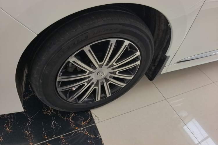 Used GAC Trumpchi M8 2021 Lingxiu Series 390T Ultimate Edition Left Front Wheel Hub