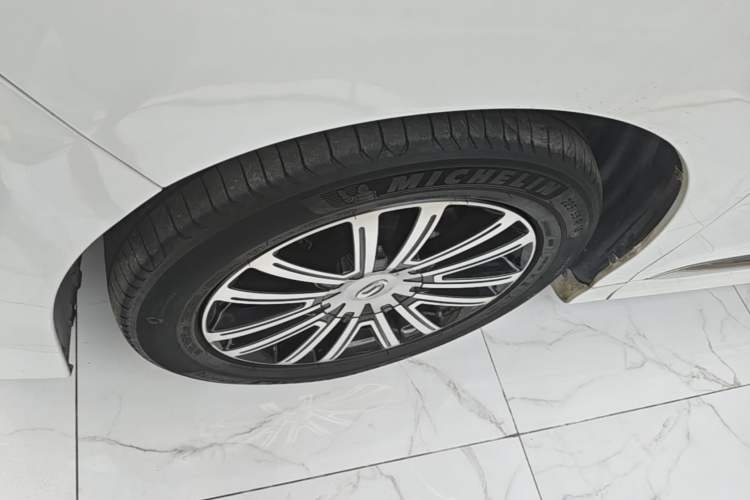 Used GAC Trumpchi M8 2021 Lingxiu Series 390T Ultimate Edition Left Front Wheel Hub