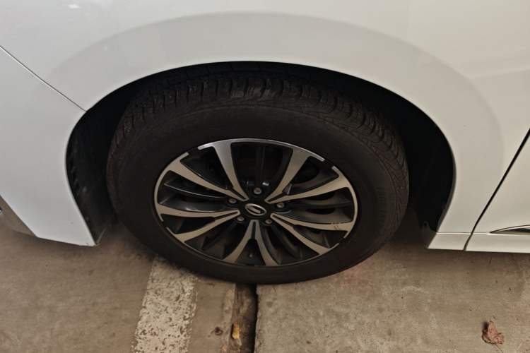 Used GAC Trumpchi M8 2021 Lingxiu Series 390T Deluxe Edition Left Front Wheel Hub