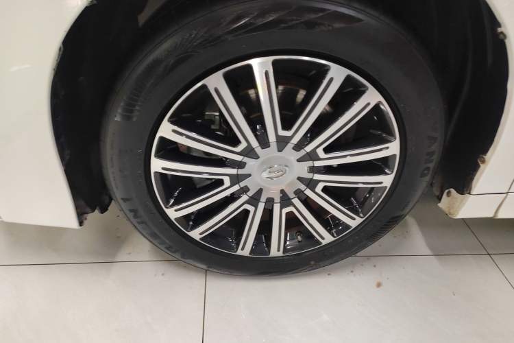Used GAC Trumpchi M8 2021 Lingxiu Series 390T Ultimate Edition Left Front Wheel Hub