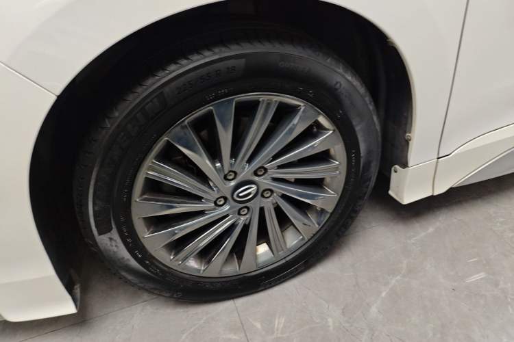 Used GAC Trumpchi M8 2021 Master Series 390T Ultimate Edition Left Front Wheel Hub