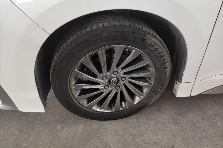 Used GAC Trumpchi M8 2021 Master Series 390T Ultimate Edition Left Front Wheel Hub