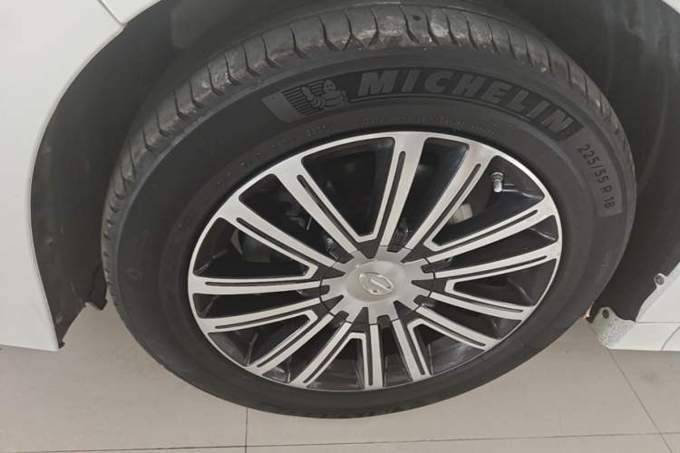 Used GAC Trumpchi M8 2021 Lingxiu Series 390T Ultimate Edition Left Front Wheel Hub
