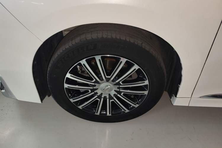 Used GAC Trumpchi M8 2021 Lingxiu Series 390T Deluxe Edition Left Front Wheel Hub
