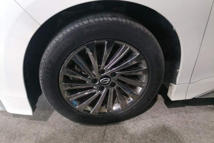 Used GAC Trumpchi M8 2021 Master Series 390T Ultimate Edition Left Front Wheel Hub