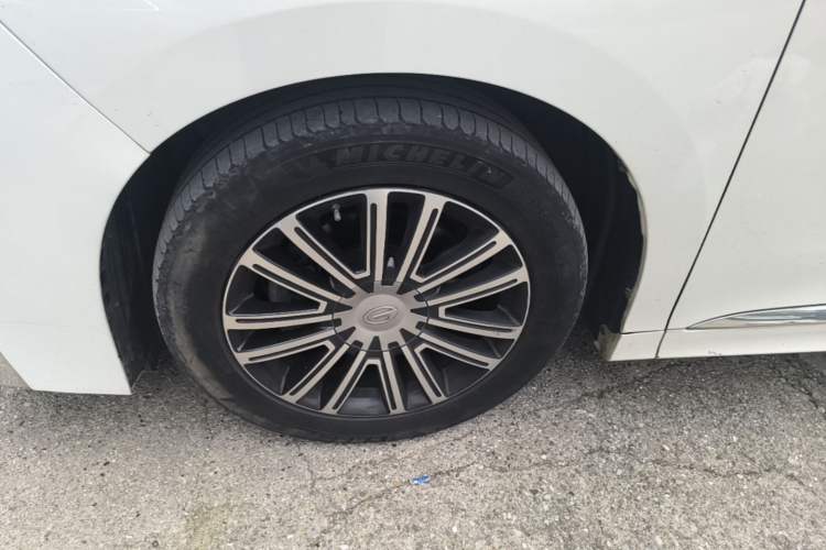 Used GAC Trumpchi M8 2021 Lingxiu Series 390T Ultimate Edition Left Front Wheel Hub