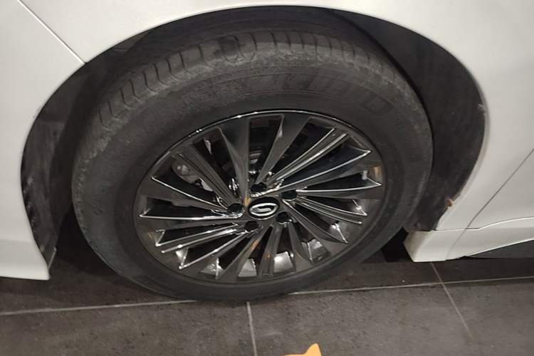Used GAC Trumpchi M8 2021 Master Series 390T Ultimate Edition Left Front Wheel Hub