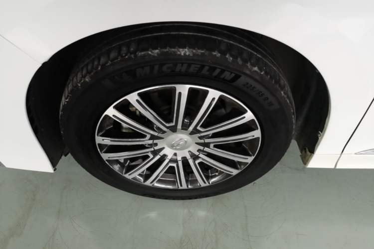 Used GAC Trumpchi M8 2021 Lingxiu Series 390T Deluxe Edition Left Front Wheel Hub