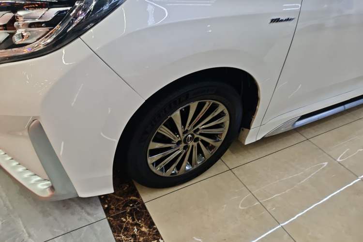 Used GAC Trumpchi M8 2021 Master Series 390T Ultimate Edition Left Front Wheel Hub