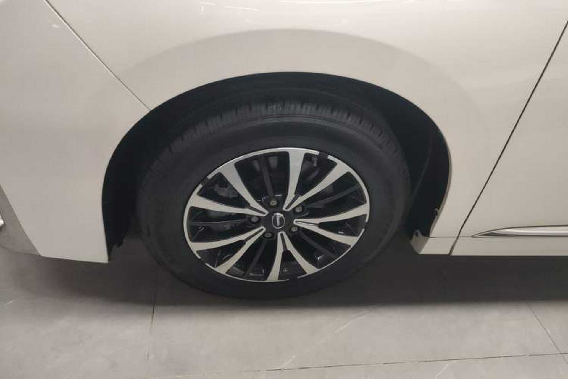 Used GAC Trumpchi M8 2021 Revised Version Lingxiu Series 390T Luxury Edition Left Front Wheel Hub