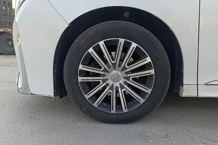 Used GAC Trumpchi M8 2021 Lingxiu Series 390T Deluxe Edition Left Front Wheel Hub