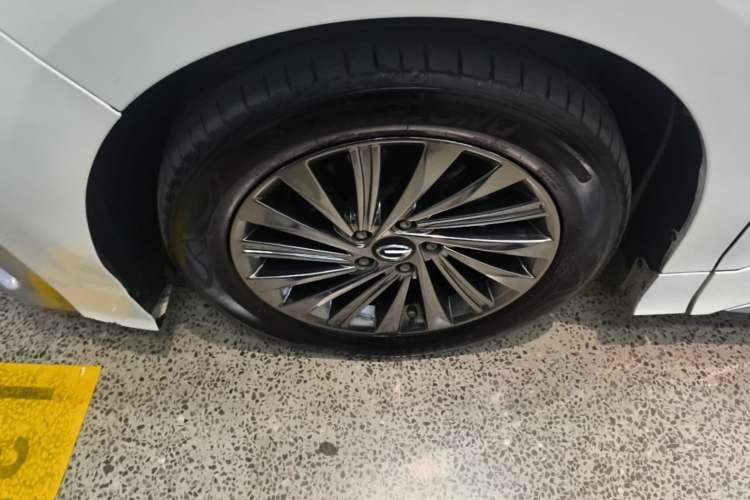 Used GAC Trumpchi M8 2021 Master Series 390T Ultimate Edition Left Front Wheel Hub
