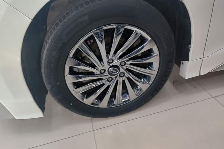 Used GAC Trumpchi M8 2021 Master Series 390T Ultimate Edition Left Front Wheel Hub