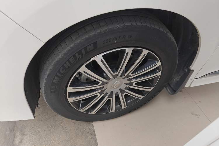 Used GAC Trumpchi M8 2021 Lingxiu Series 390T Ultimate Edition Left Front Wheel Hub