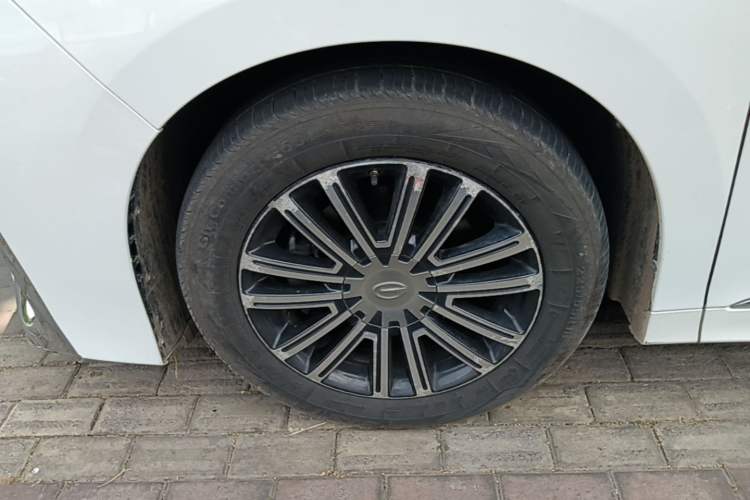 Used GAC Trumpchi M8 2021 Lingxiu Series 390T Ultimate Edition Left Front Wheel Hub