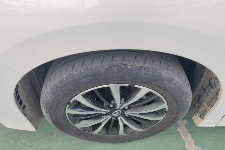 Used GAC Trumpchi M8 2021 Lingxiu Series 390T Deluxe Edition Left Front Wheel Hub