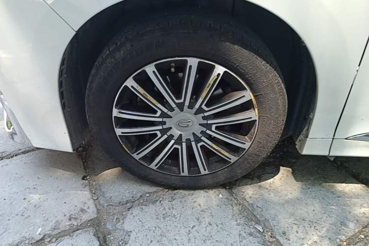 Used GAC Trumpchi M8 2021 Lingxiu Series 390T Deluxe Edition Left Front Wheel Hub