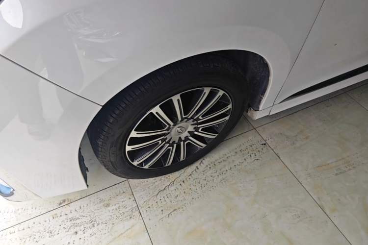 Used GAC Trumpchi M8 2021 Lingxiu Series 390T Ultimate Edition Left Front Wheel Hub