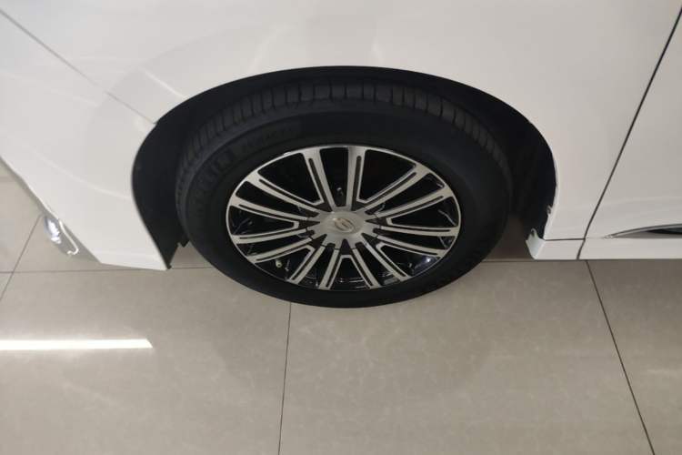 Used GAC Trumpchi M8 2021 Lingxiu Series 390T Deluxe Edition Left Front Wheel Hub