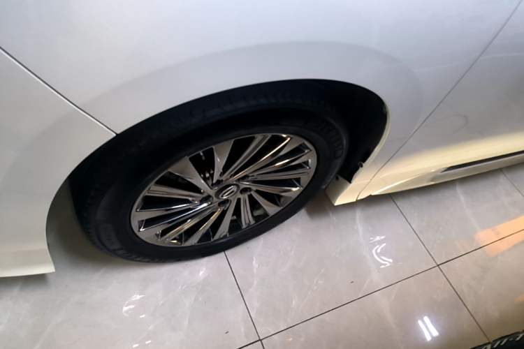 Used GAC Trumpchi M8 2021 Master Series 390T Ultimate Edition Left Front Wheel Hub