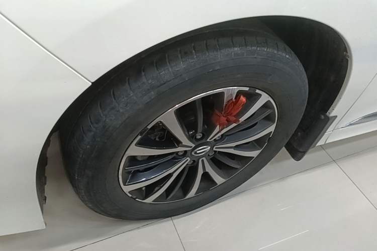 Used GAC Trumpchi M8 2021 Lingxiu Series 390T Luxury Edition Left Front Wheel Hub