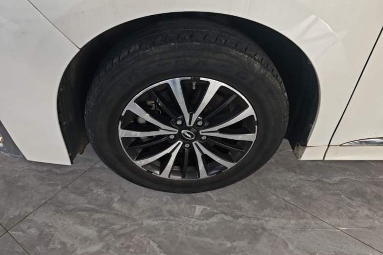 Used GAC Trumpchi M8 2021 Lingxiu Series 390T Luxury Edition Left Front Wheel Hub