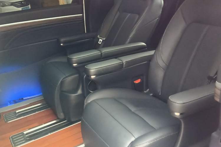 Used GAC Trumpchi M8 2021 Lingxiu Series 390T Ultimate Edition Left Rear Seat