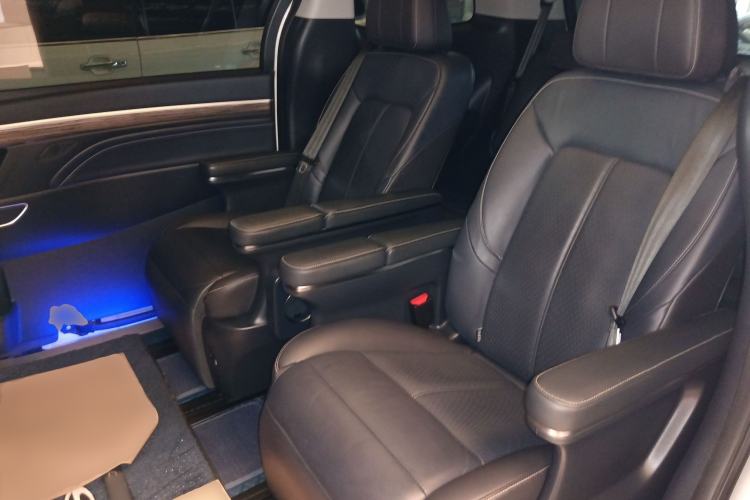 Used GAC Trumpchi M8 2021 Master Series 390T Prestige Edition Left Rear Seat