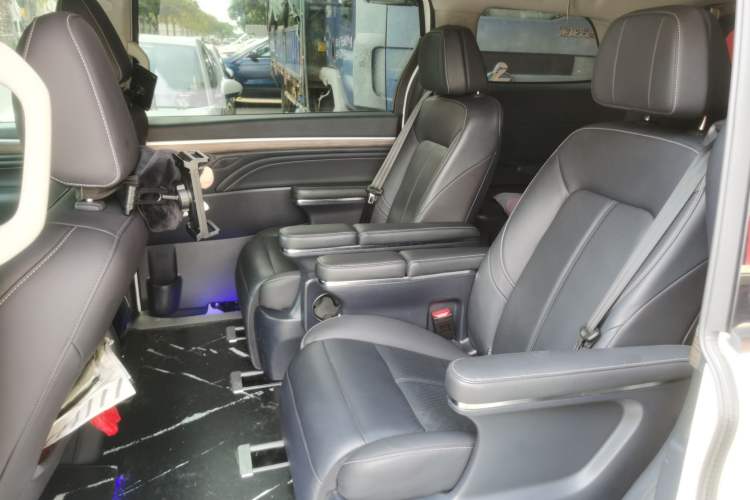 Used GAC Trumpchi M8 2021 Master Series 390T Prestige Edition Left Rear Seat