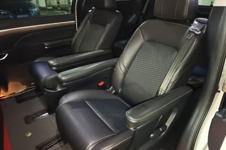 Used GAC Trumpchi M8 2021 Revised Version Lingxiu Series 390T Luxury Edition Left Rear Seat