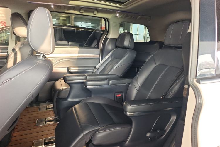 Used GAC Trumpchi M8 2021 Lingxiu Series 390T Deluxe Edition Left Rear Seat