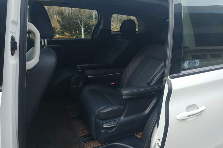 Used GAC Trumpchi M8 2021 Master Series 390T Prestige Edition Left Rear Seat