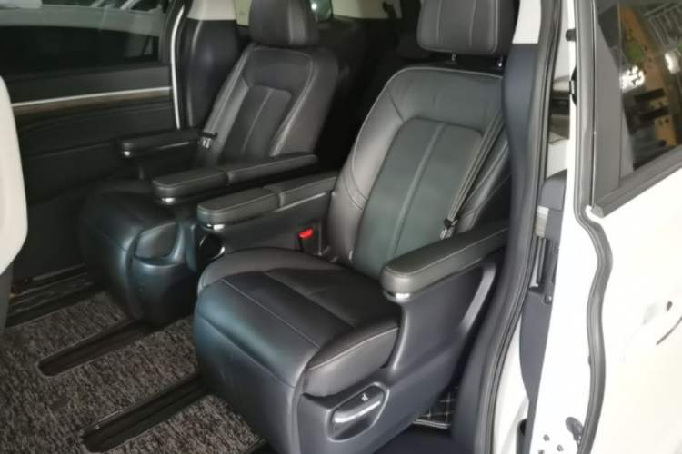 Used GAC Trumpchi M8 2021 Master Series 390T Prestige Edition Left Rear Seat