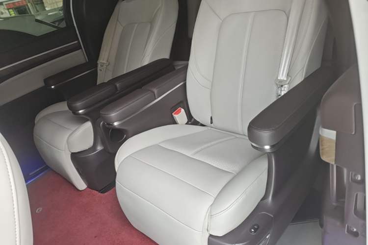 Used GAC Trumpchi M8 2021 Lingxiu Series 390T Ultimate Edition Left Rear Seat