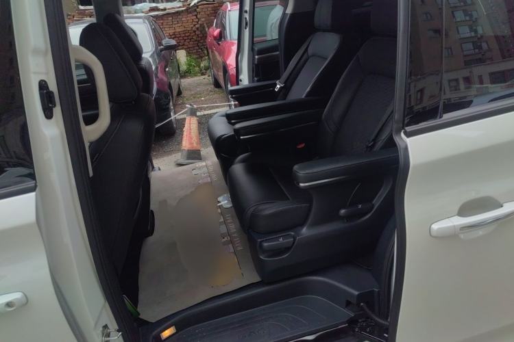 Used GAC Trumpchi M8 2021 Revised Version Lingxiu Series 390T Luxury Edition Left Rear Seat