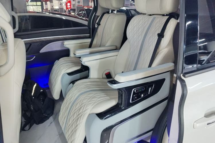 Used GAC Trumpchi M8 2021 Revised Version Lingxiu Series 390T Luxury Edition Left Rear Seat
