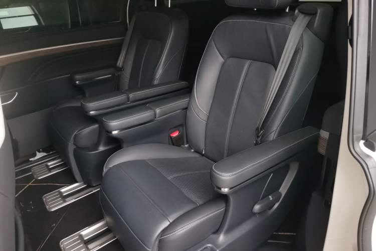 Used GAC Trumpchi M8 2021 Lingxiu Series 390T Deluxe Edition Left Rear Seat