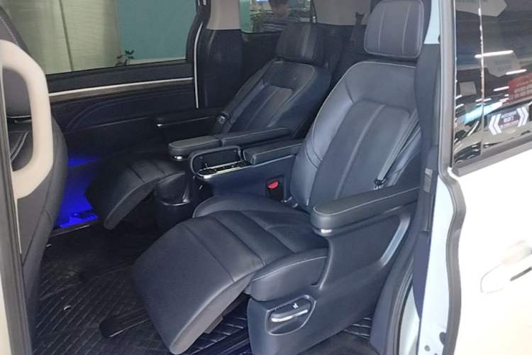 Used GAC Trumpchi M8 2021 Lingxiu Series 390T Ultimate Edition Left Rear Seat